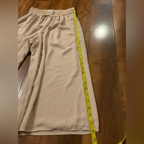 Aritzia Babaton Luiz Culottes Pant in Pink Size XS - Picture 10 of 11